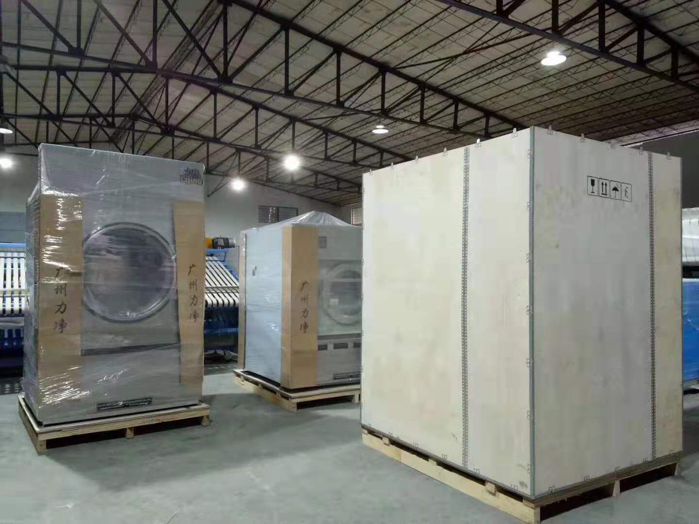 太子時代酒店訂購的洗衣房設(shè)備順利出貨 太子時代酒店訂購的洗衣房設(shè)備順利出貨